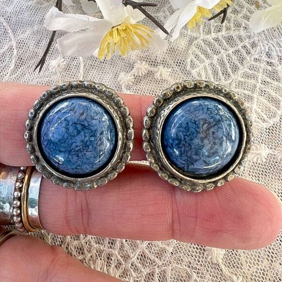 Vintage Denim Lapis Clip Button Earrings - Picture 2 of 10